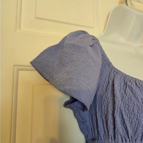 All in Favor Periwinkle Blue Mini Dress Size Medium NWT Flutter Sleeves Keyhole - Picture 3 of 8